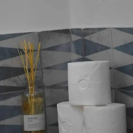 La Loge Familiale: 110m2, Place Rose Goudard, Ac